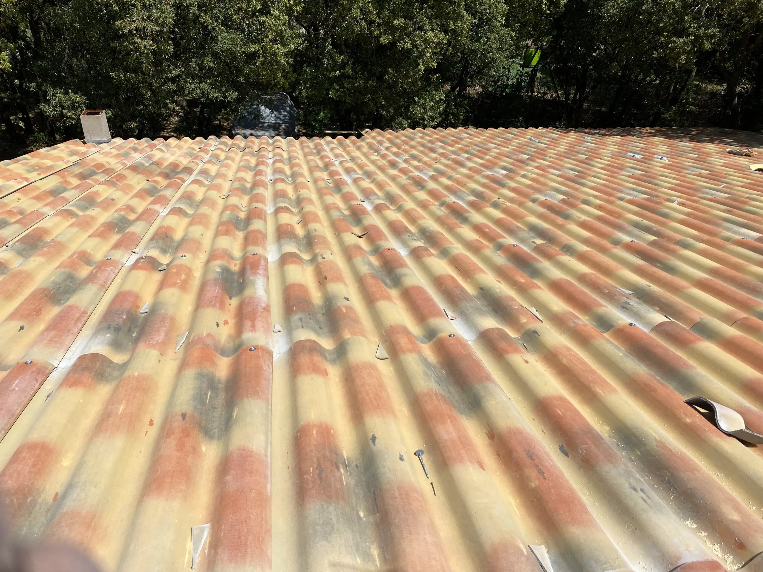 Travaux de couverture de toiture dans le Var